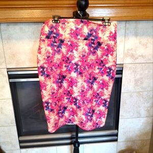 💥 3/$20 LuLaRoe Medium Art Deco Skirt!
